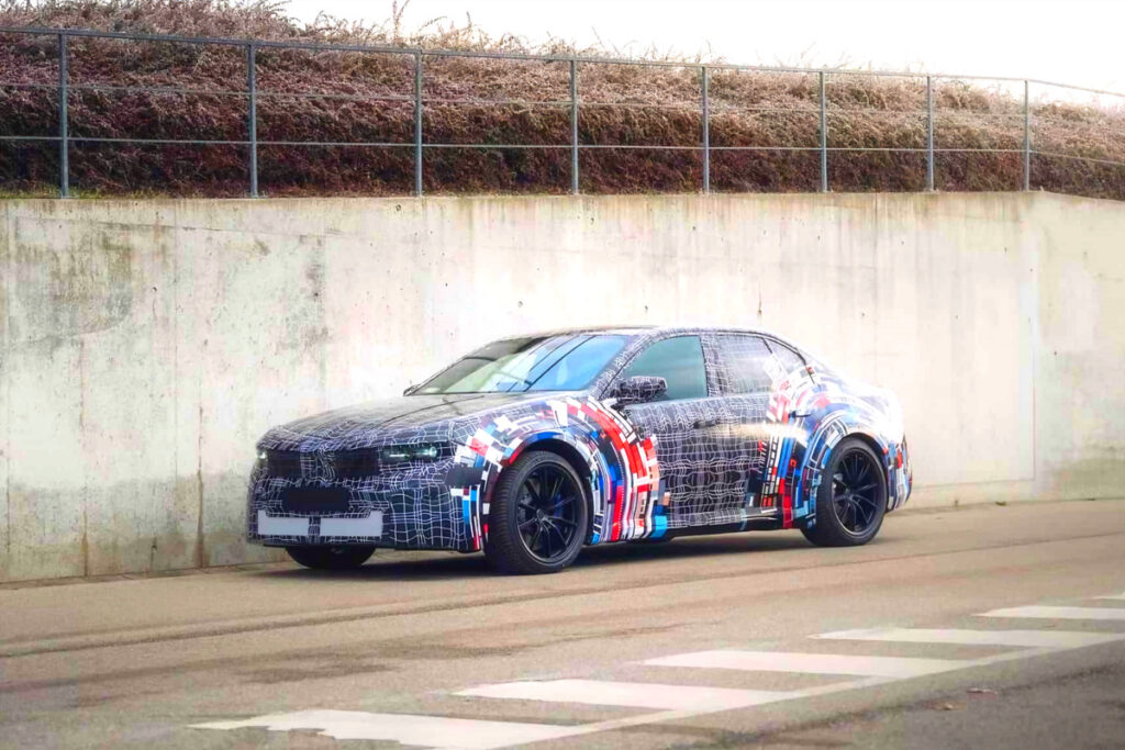 BMW가 만들자 한국인들 "관심 폭발"…1300마력 괴물급 성능, 뭐길래? 2 BMW M3 EV prototype unveiled (2)