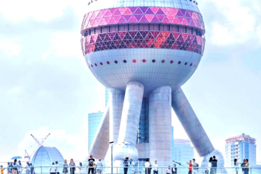 신의 직장도 "벼랑 끝 몰렸다"...축제 끝난 후 드러난 옆나라 근황 3 신의 직장