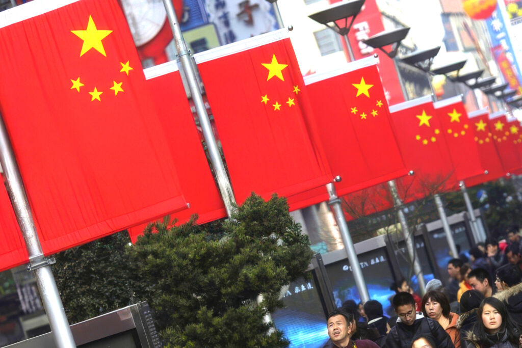 신의 직장도 "벼랑 끝 몰렸다"...축제 끝난 후 드러난 옆나라 근황 1 신의 직장