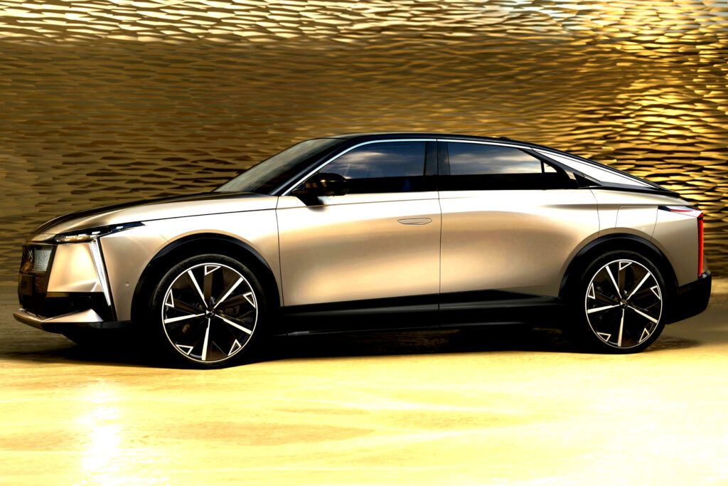 DS 첫 전기차 N°8 공개