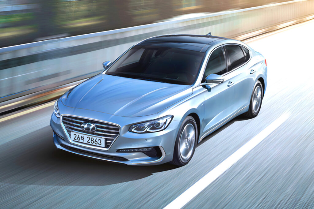 할인 카드 꺼낸 현대차 "진짜 작정했다"...이제는 중고차까지? 1 Hyundai 2024 Goodbye Hybrid