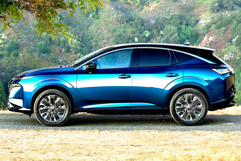 닛산 무라노 SUV 출시