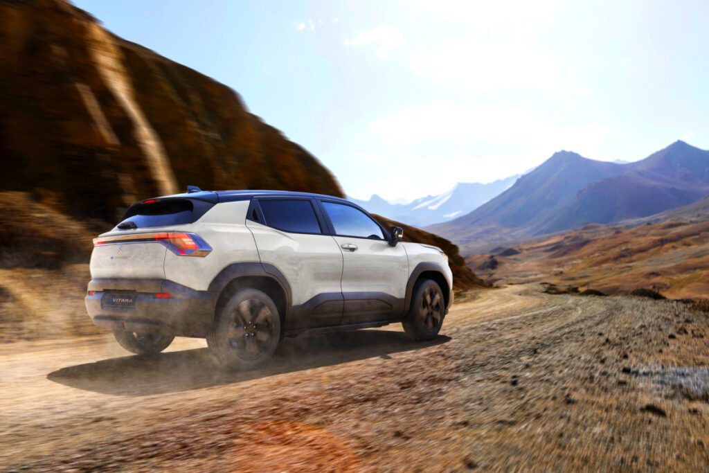 Suzuki e Vitara unveiled (5)