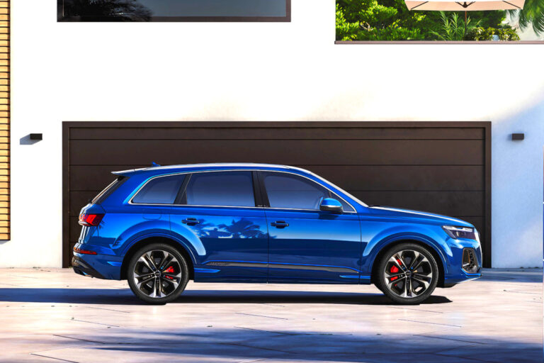 The New Audi Q7 Launches
