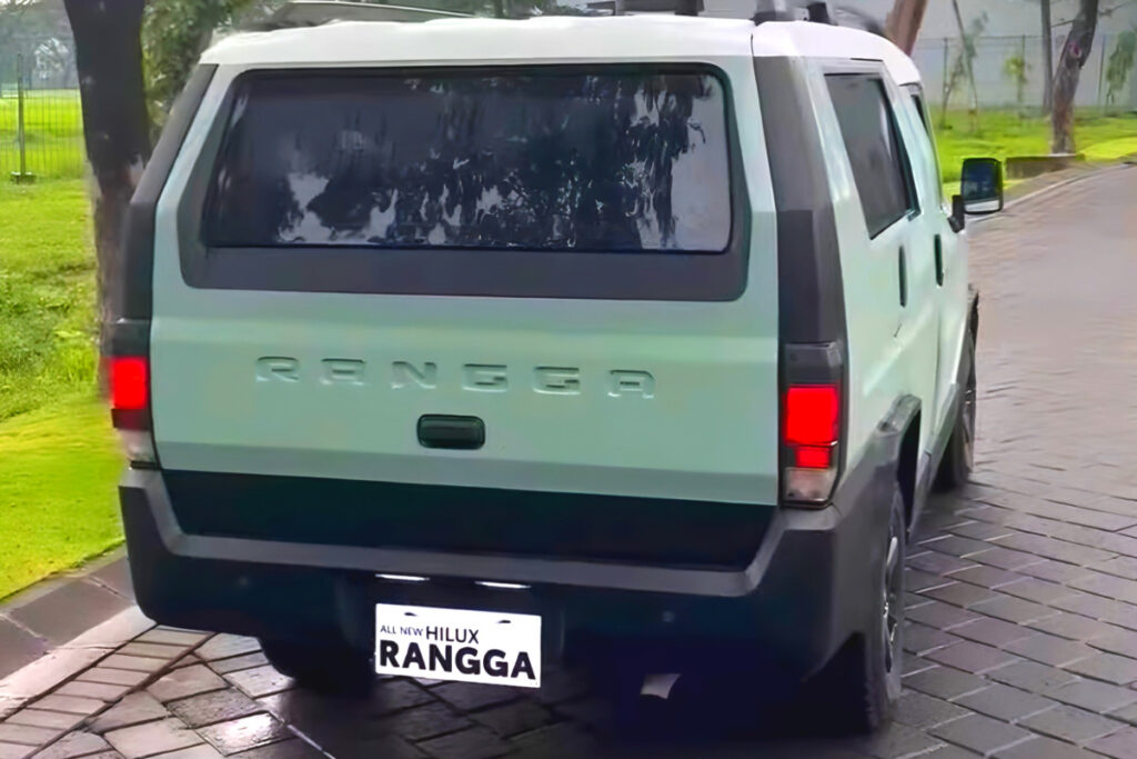 7인승인데도 "3천만 원대"…픽업트럭의 반전 변신에 업계 '술렁' 6 Toyota HiLux Rangga Unveiled (6)