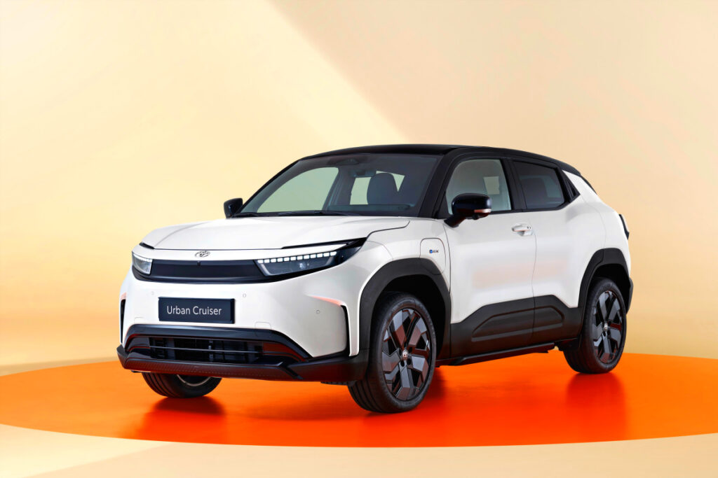 유럽서 극찬하자 업계 '발칵'…새로운 SUV 등장에 기아차 '초긴장' 2 Toyota Urban Cruiser Unveiled (2)