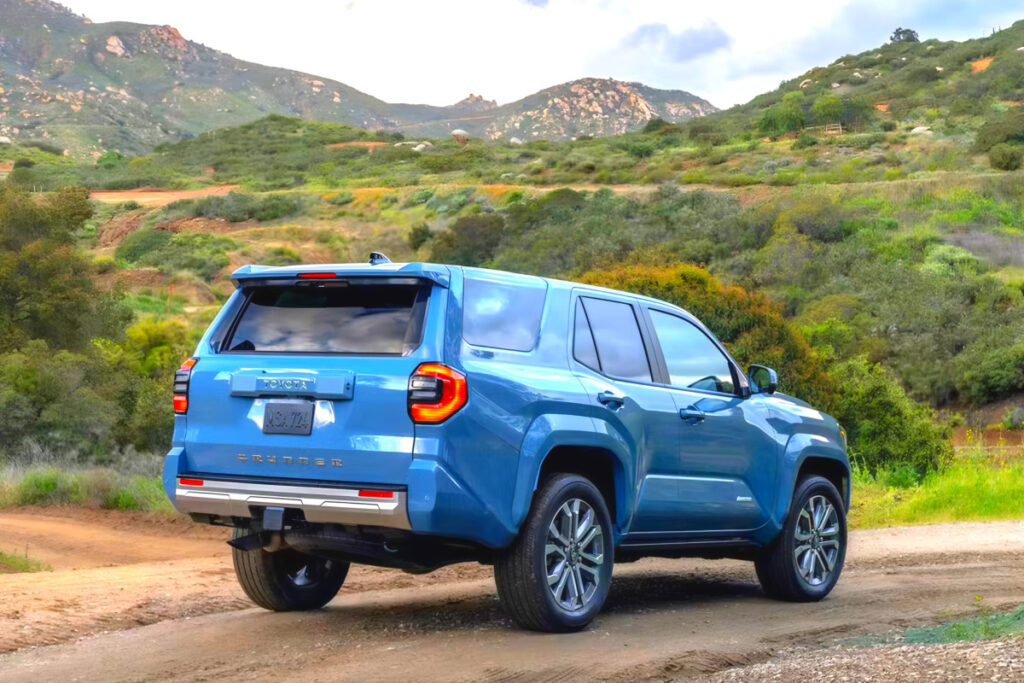 Toyota unveils new 4Runner (6)