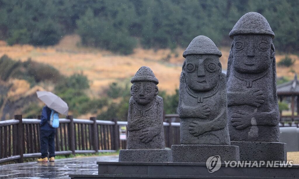 손님인 줄 알았는데 “뒤통수 맞았다”…제주도서 대체 무슨 일이? 4 제주도
