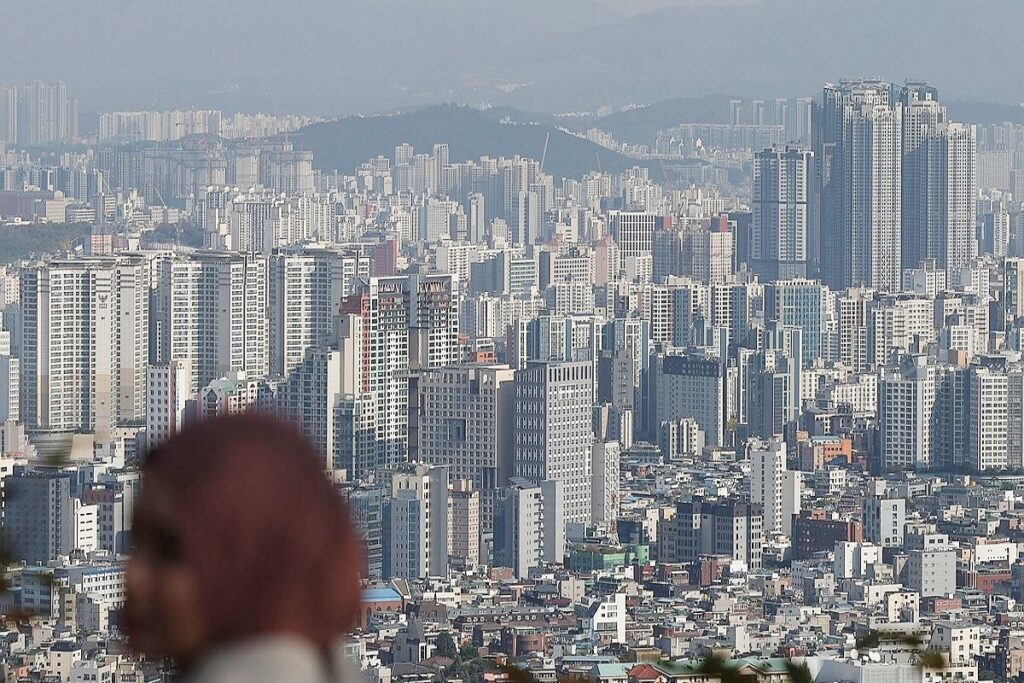 심상치 않더니 "여보, 우리 어떡해"…난리 난 서울 아파트 근황 2 아파트