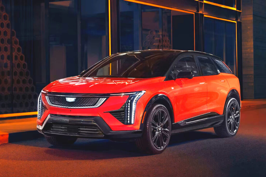 GV70보다 큰데 "1400만 원 싸다"…가성비 SUV 등장에 제네시스 '초긴장' 3 Cadillac entry electric SUV optics (3)