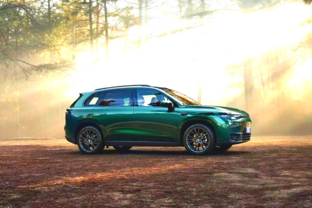 Leafmotor C10 REEV Unveiled (3)