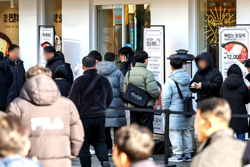 "이미 올랐는데 또 오른다고?"… 청천벽력 소식에 직장인·자영업자 ‘한숨 푹’ 1 국민연금 인상 자영업자 직장인 부담