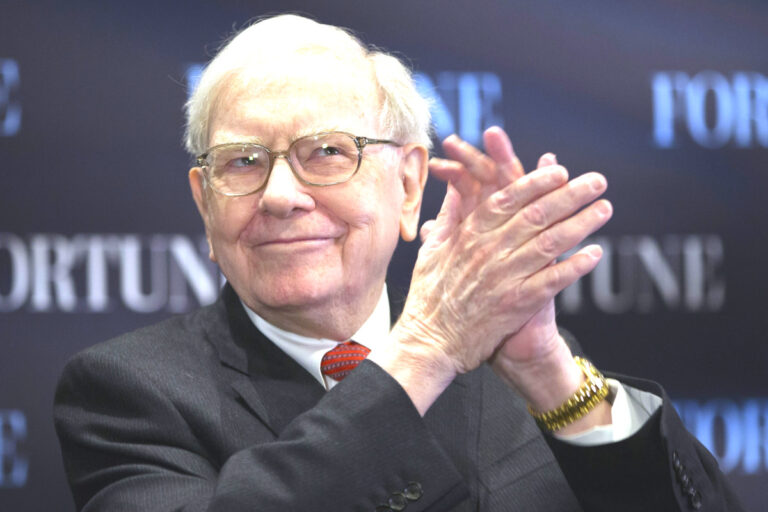 Warren Buffett invests in Verisign