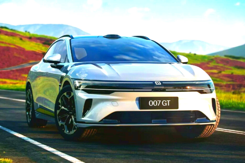 "15분 충전에 500km 주행"…이러다 정말 중국차 시대 오나? 2 Zeekr 007 GT Unveiled (2)
