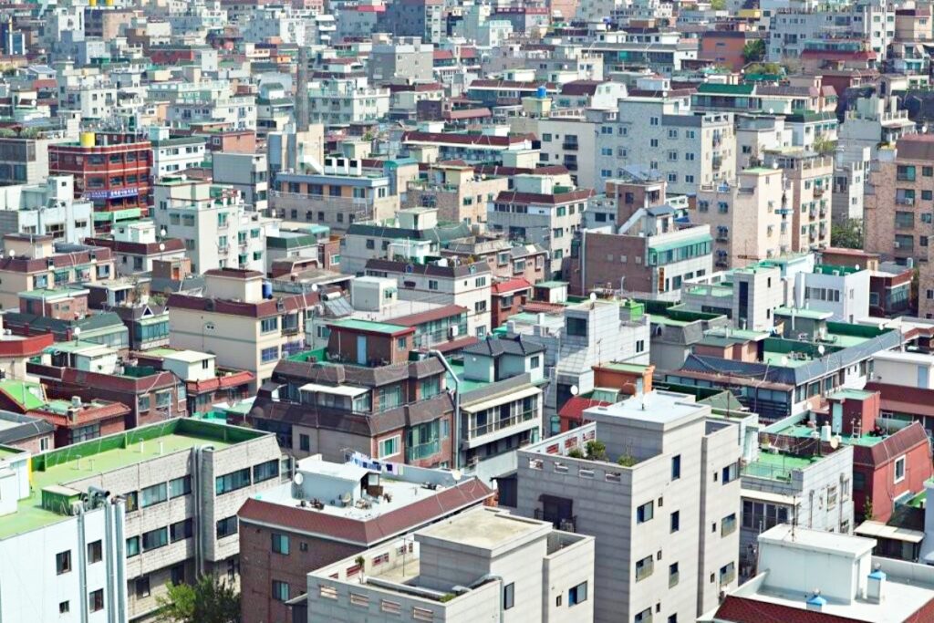 집값 잡는다더니 "이러다 길거리로 나앉는다"... 서울 부동산에 무슨 일이 3 집값