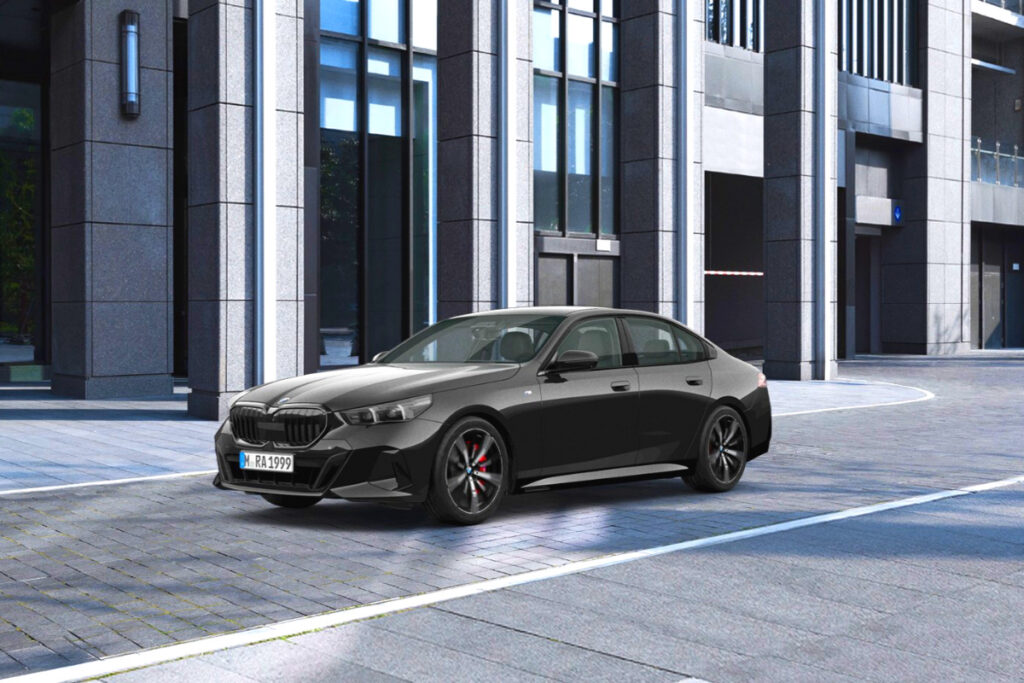 E-클래스 잘 팔리자 "더 이상은 안 된다"…마음 단단히 먹은 'BMW' 3 BMW 2025 February Online Exclusive (3)