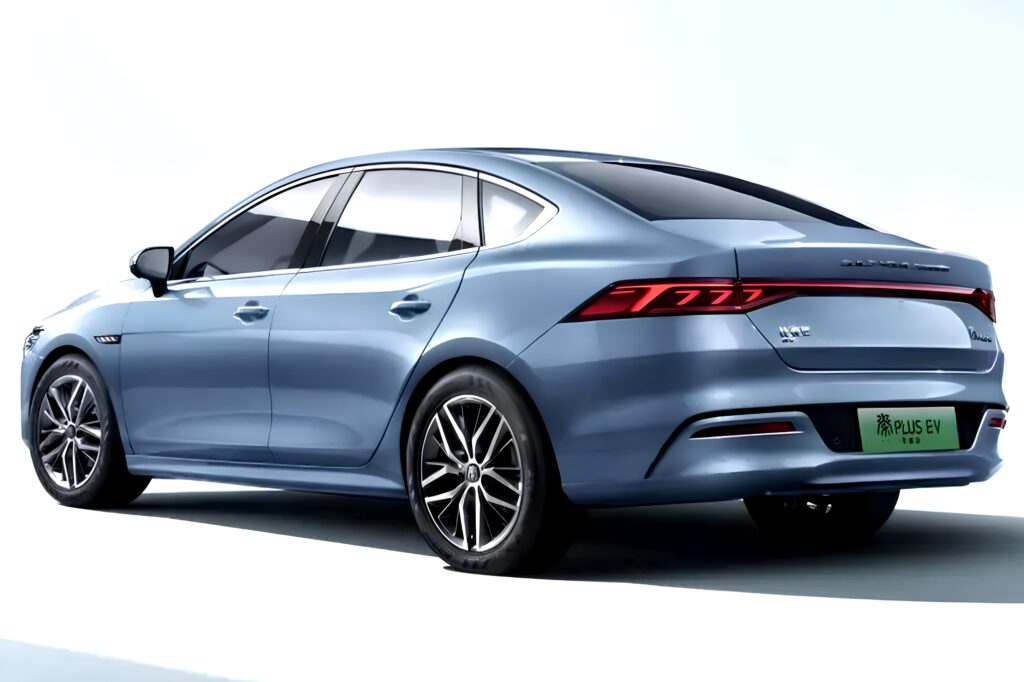BYD 친 플러스 공개