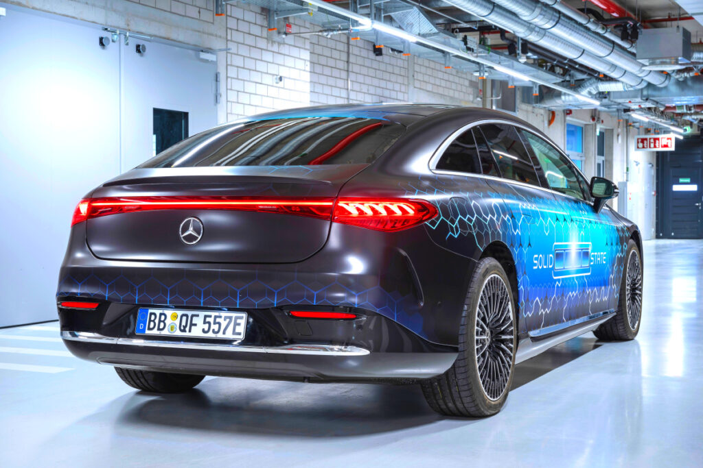 Benz EQS prototype unveiled (6)