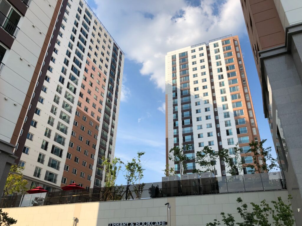 새 출발한 '충주맨'…"강남 아파트 부럽지 않다" 이곳, 어디길래? 4 충주맨
