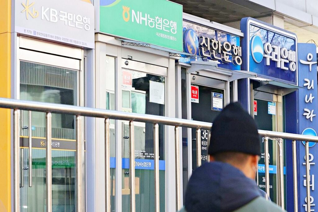 "이럴 줄은 몰랐다", "뚝 떨어진 성장률에"... 정부가 꺼내든 '비장의 카드' 1 정부