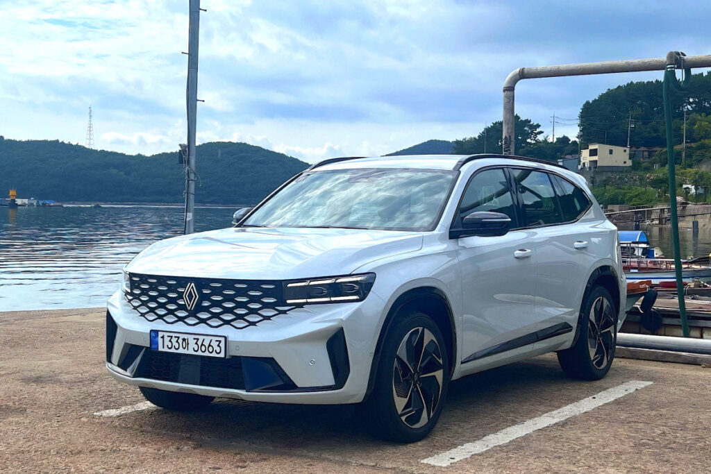 불티나게 팔리더니 "결국 해냈다"…현대차·기아도 못한 놀라운 '성과' 1 Grand Koleos 2025 Car of the Year