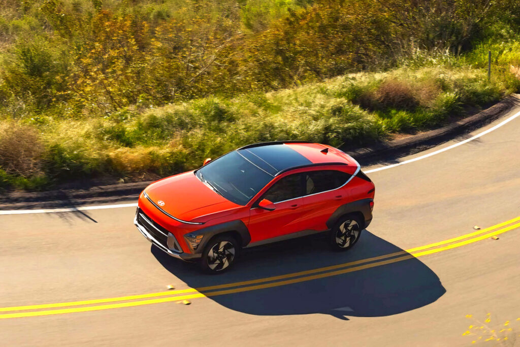 해외서 잘 팔리더니 "한국 車 또 해냈다"…8년 만에 이룬 성과에 '이럴 수가' 3 Hyundai Kona sells 2million units (3)