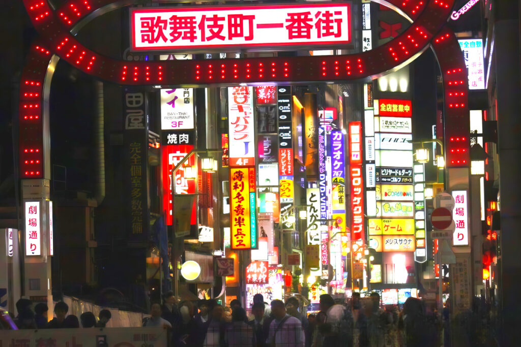 "우려가 결국 현실로", "선을 넘고 말았다"…옆 나라 배짱에 여행족들 '울분' 6 Japan tourism tax controversy (6)