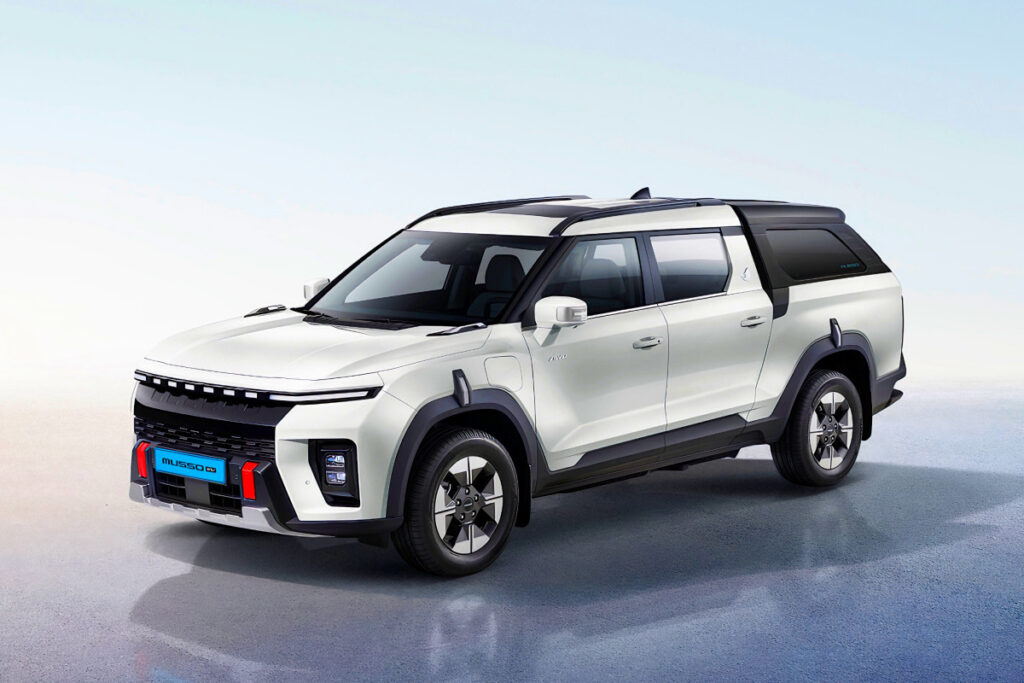 실구매가 3천만 원대에 "아빠들 줄 선다"…가격 파괴 수준에 경쟁사 '화들짝' 2 KGM Musso EV Pricing Confirmed (2)