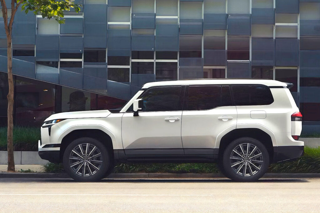 레인지로버 압도할 웅장함 "확 바뀌었다"…출시 예고한 SUV, 가격이 무려? 1 Lexus Announces New GX Launch