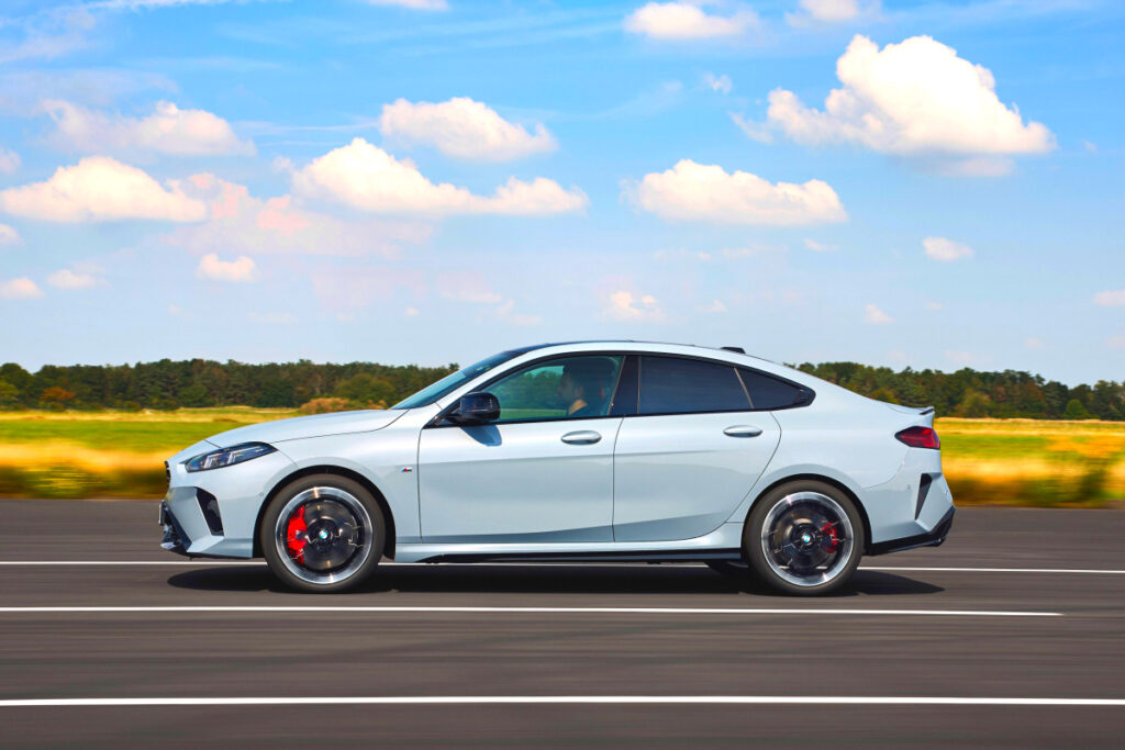 벤츠와는 확연히 다른 車 "한국에도 온다"…CLA 정조준한 엔트리 세단 1 New 2Series Gran Coupe nears launch