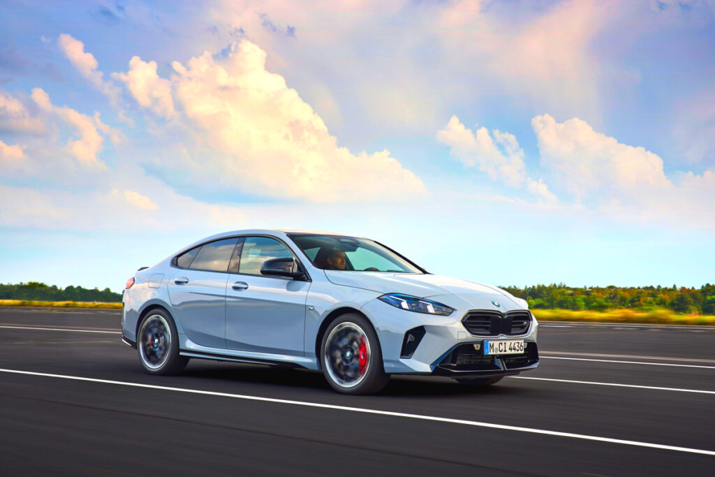 벤츠와는 확연히 다른 車 "한국에도 온다"…CLA 정조준한 엔트리 세단 2 New 2Series Gran Coupe nears launch (2)