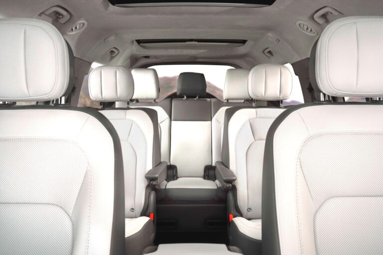 New Defender 130 P400 X-Dynamic HSE