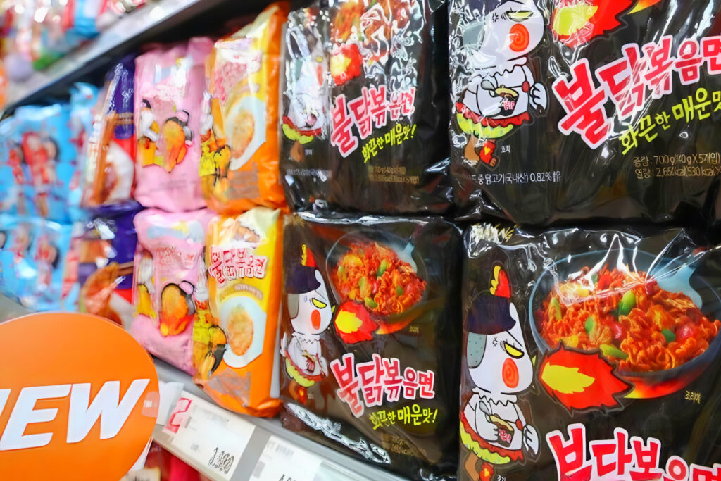 26년 만에 '깜짝 결과' "다윗이 골리앗 넘어섰다"…바뀐 판도에 '술렁' 2 Nongshim Wins Samyang Food (2)