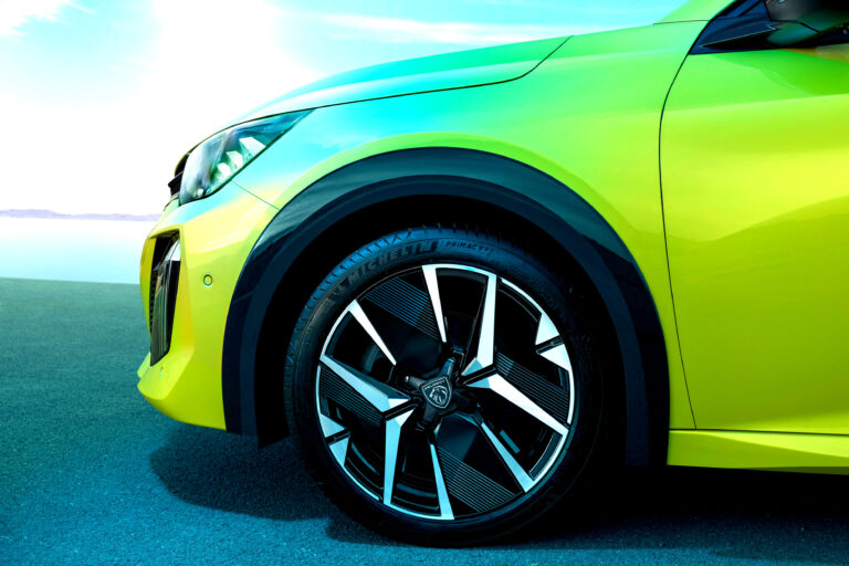 푸조 GTi 전기차 부활