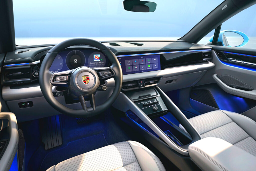 완성형 디자인에 "감탄만"…드디어 한국 땅 밟은 고성능 SUV 6 Porsche Macan Electric launched (6)