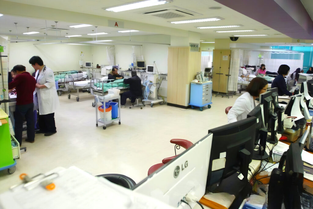 용접 하러간 줄 알았는데 “여기로 대거 몰렸다”…전공의들 근황에 ‘깜짝’ 4 Resident physician rehire (4)