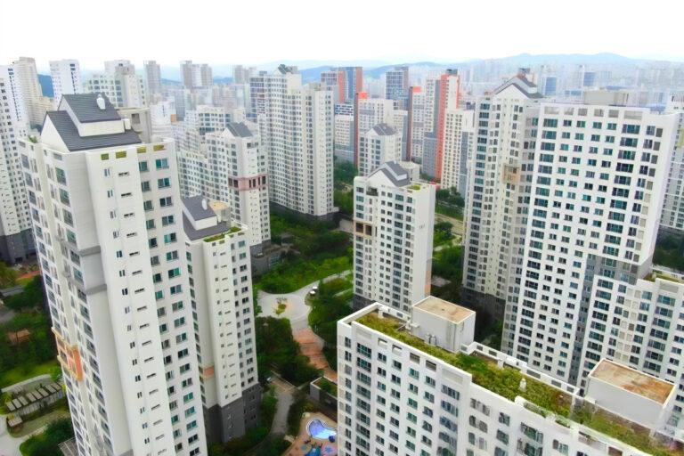 Sejong City apartment prices plummet