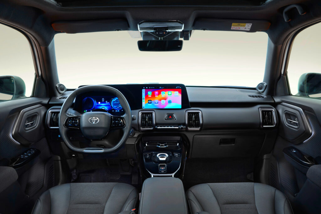 "EV3 계약 잠시만요"…국산차 압도할 신형 전기 SUV '등장' 6 Start booking Urban Cruiser Europe (6)