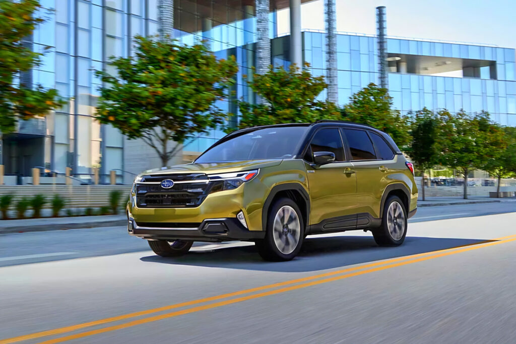 "일본차인데 이래도 되나?" 하이브리드 SUV 나온다…가격도 '깜짝' 2 Subaru 2025 Forester Hybrid Unveils (2)