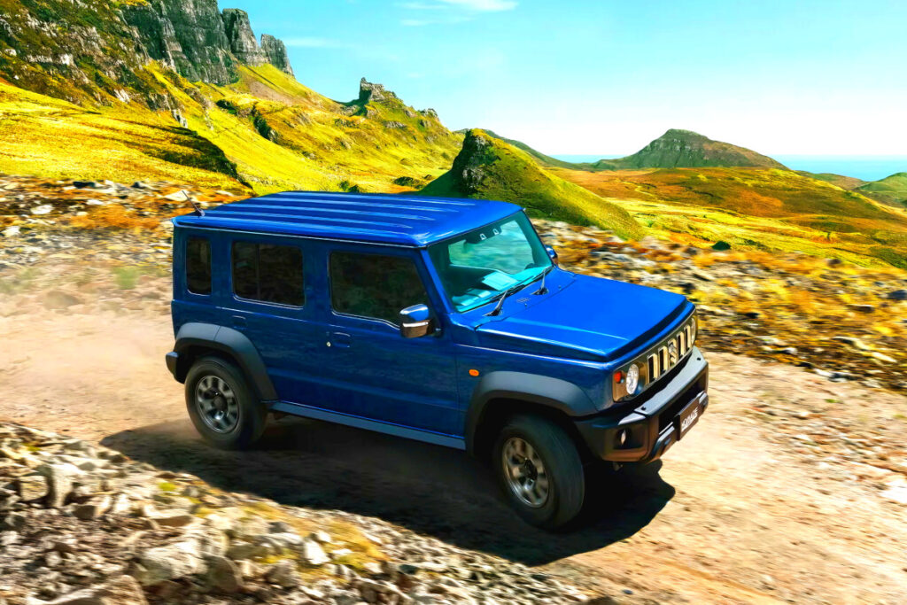 요즘 차 비싸다는데 "고작 2천만 원대"…G바겐 닮은 디자인까지 완벽 '그 자체' 2 Suzuki Jimny Nomad Unveiled (2)
