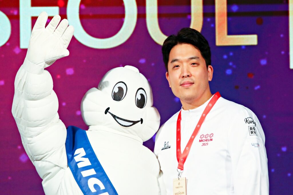 "한 번 먹는데 40만 원?", “벌써부터 줄 섰다"…오마카세 대신 요즘 뜨는 '이곳' 정체가 3 미쉐린 가이드