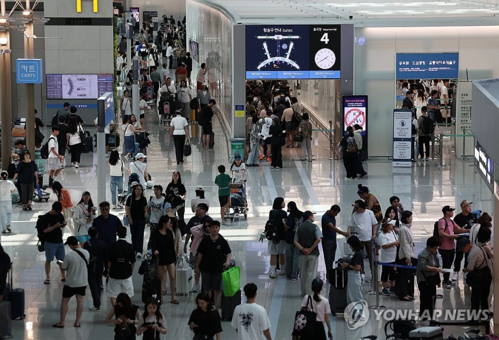 한국인들 '2천만명' 우르르 몰리더니 "결국 움직였다"...항공사들 무슨일? 3 항공사 노선 확대