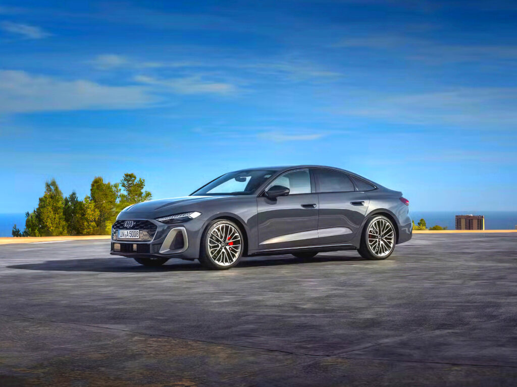 BMW·벤츠에 번번히 쓴맛 보더니 "독기 품었다"...제대로 된 신차로 반전 노린다 2 Audi A5 lineup unveiled (2)