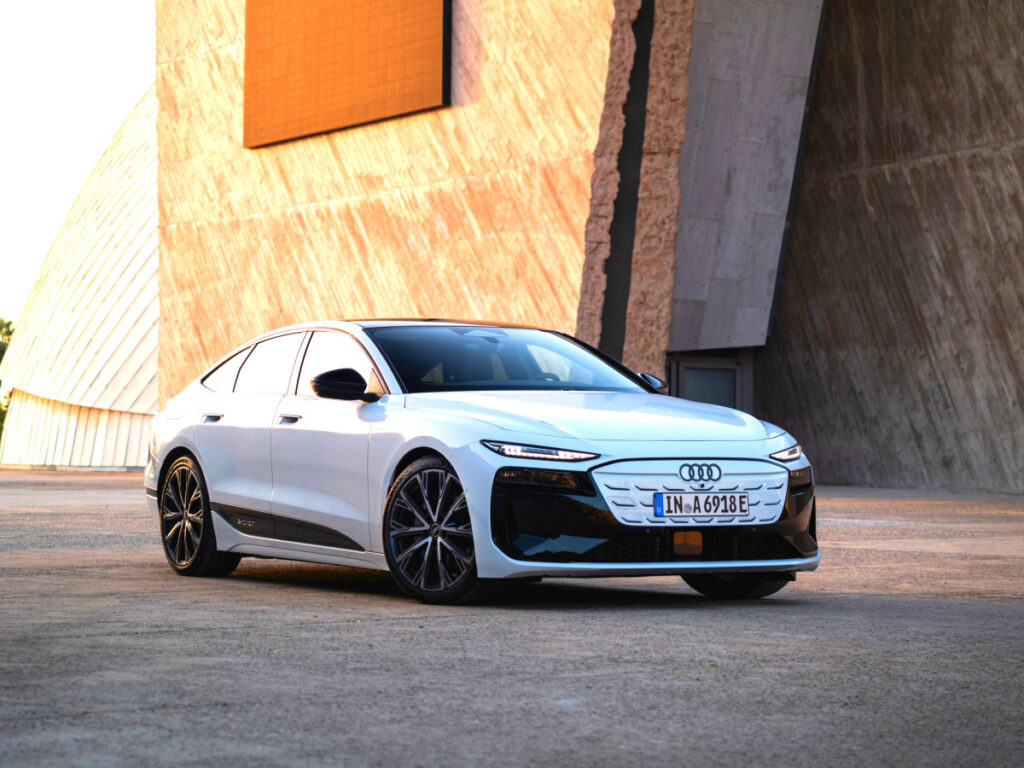 BMW·벤츠 잡기 위해 "독기 품었다"…신형 세단인데 1300만 원이나 싸다? 3 Audi A6 e-tron US pricing revealed (3)