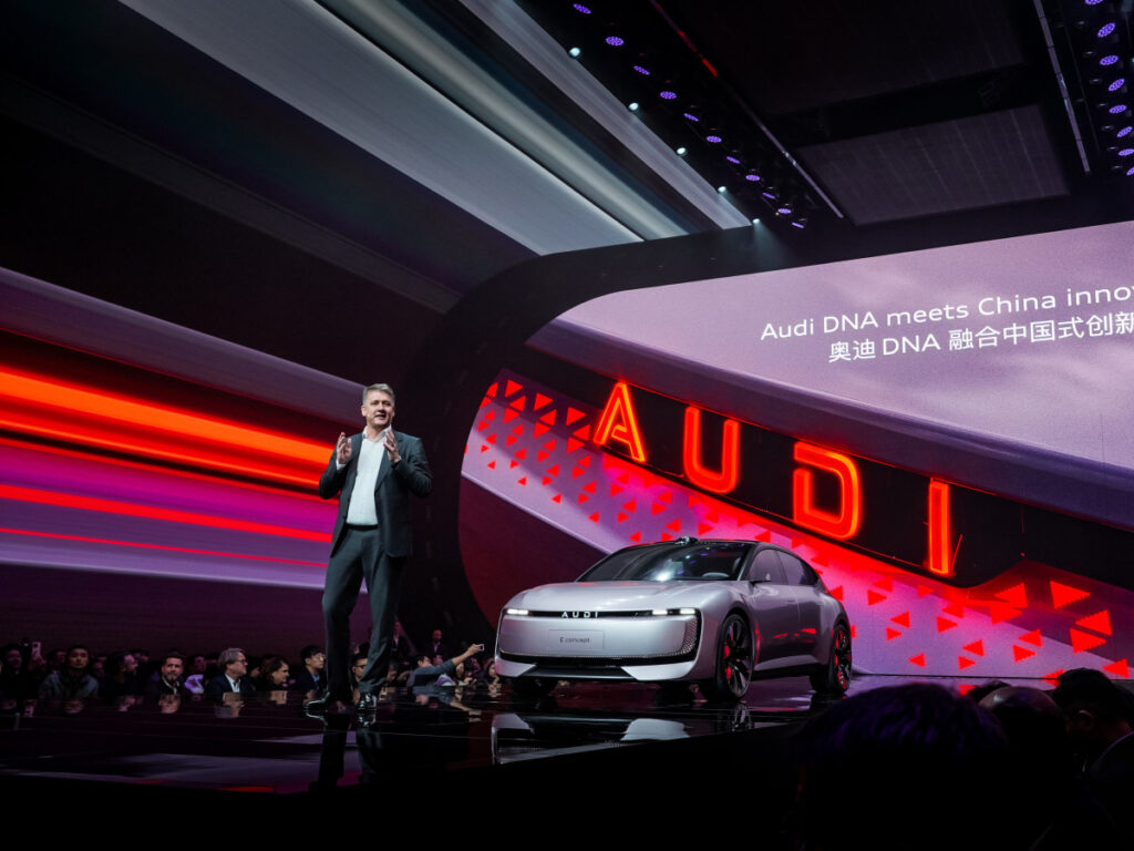 미국 시장 3배 팔더니 "자존심까지 버렸다"…BMW·벤츠 잡기 위한 '승부수' 2 Audi E-Concept coming soon (2)
