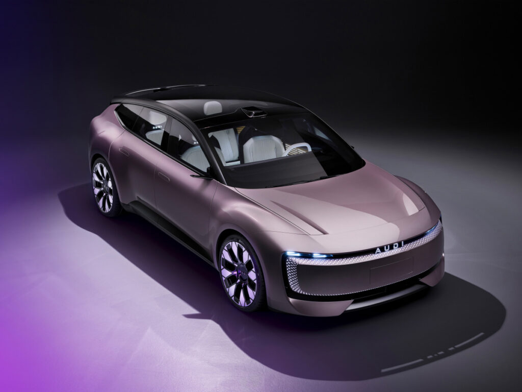 미국 시장 3배 팔더니 "자존심까지 버렸다"…BMW·벤츠 잡기 위한 '승부수' 5 Audi E-Concept coming soon (5)