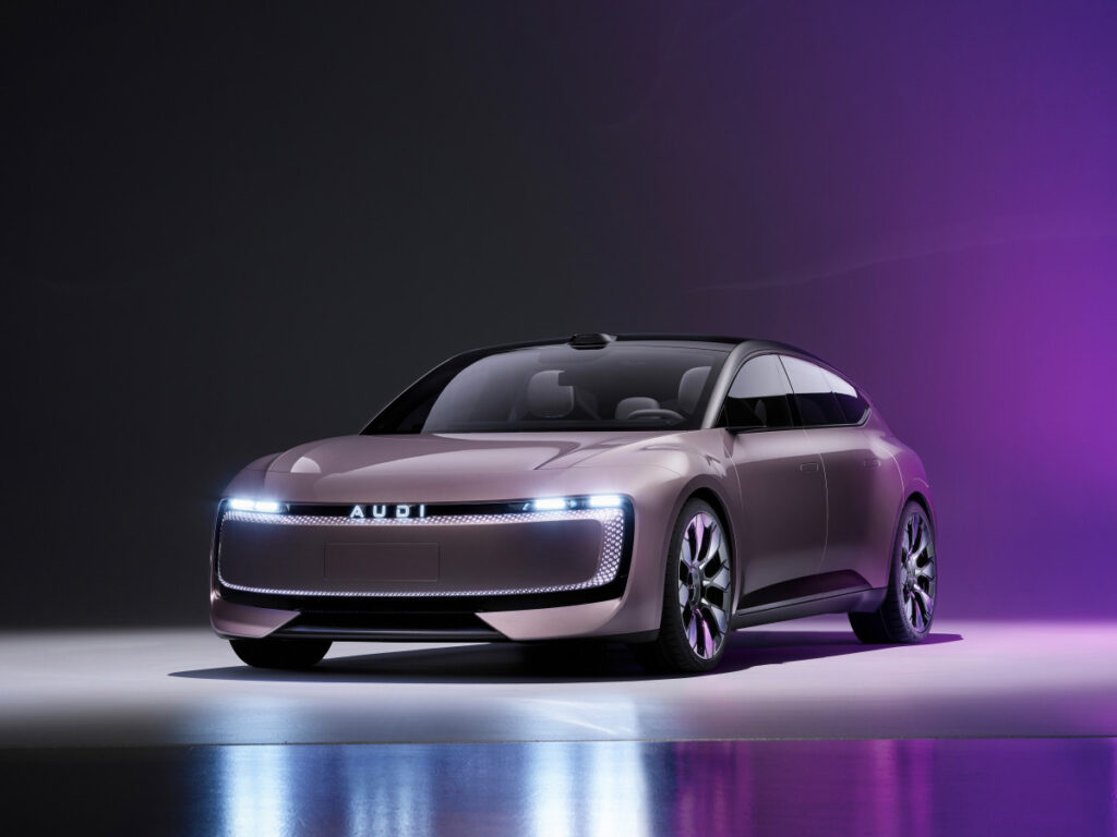 미국 시장 3배 팔더니 "자존심까지 버렸다"…BMW·벤츠 잡기 위한 '승부수' 8 Audi E-Concept coming soon (8)