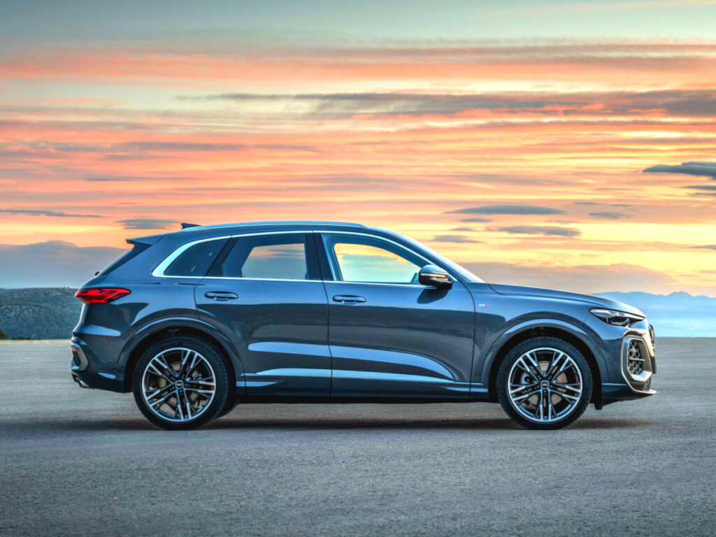 전기차 고민된다면 "이 차가 제격"…한 번에 1000km 간다는 하이브리드 SUV 1 Audi reveals new Q5 PHEV specs