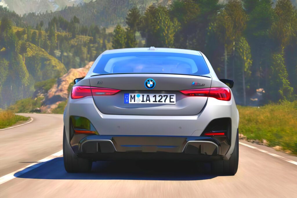 테슬라도 벤츠도 아닌데 "엄청난 車 내놨다"…가격까지 공개되자 '이럴 수가' 6 BMW New i4 Pricing (6)
