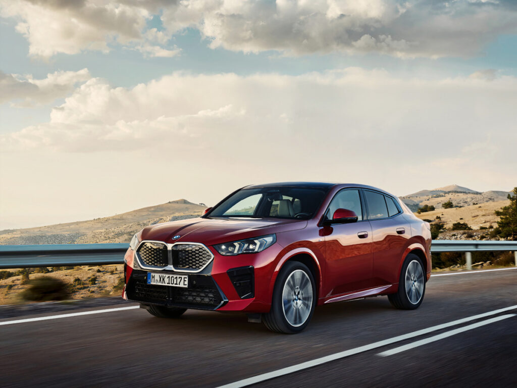 보조금 더하자 "5천만 원대로"…GV60보다 싼 수입 전기 SUV, 뭐길래? 3 BMW iX2 State Subsidy Finalized (3)
